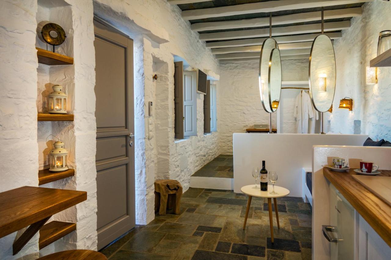 Maris Private Residence Folégandros Exteriör bild